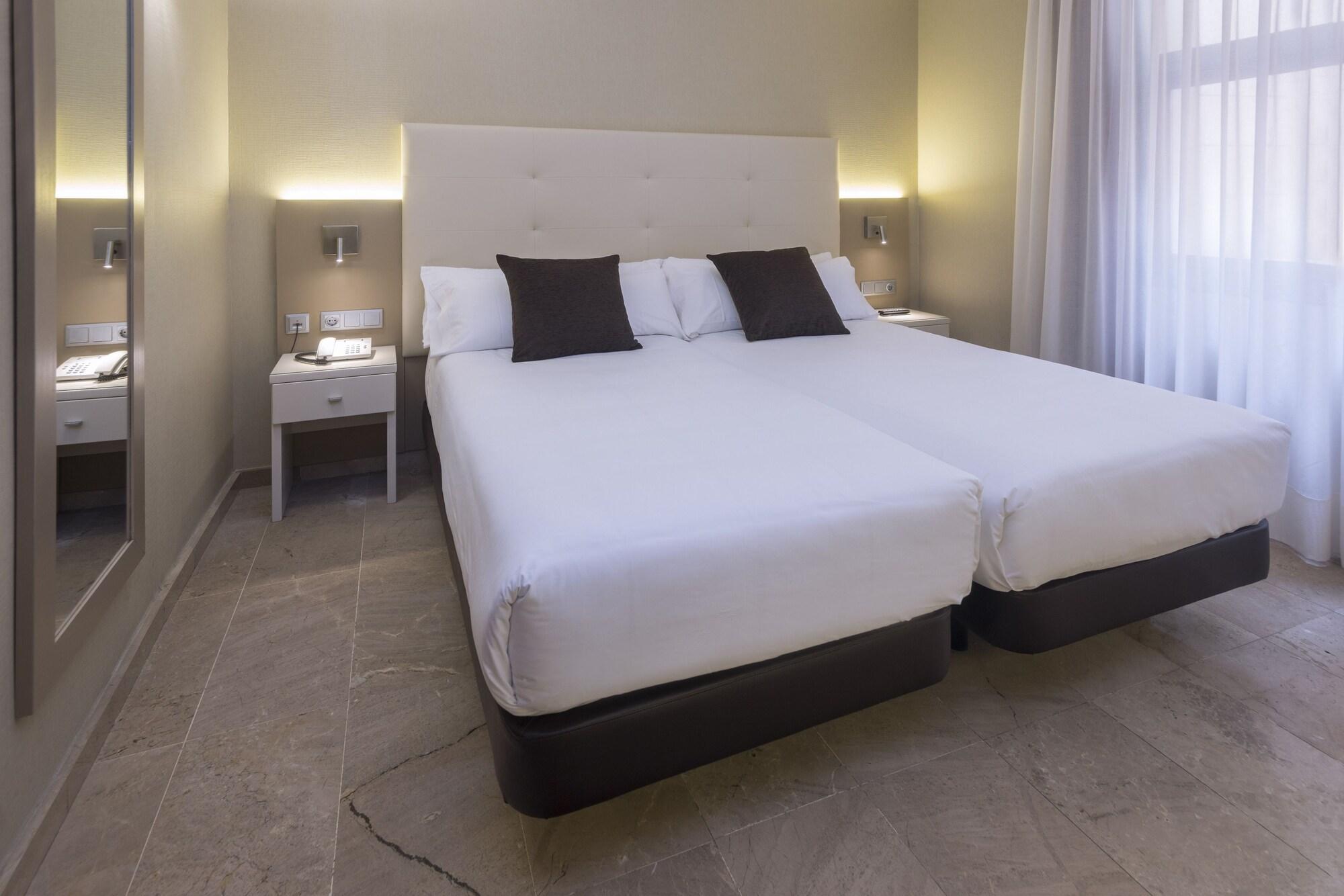Hotel Serhs Del Port Barcelona Bagian luar foto