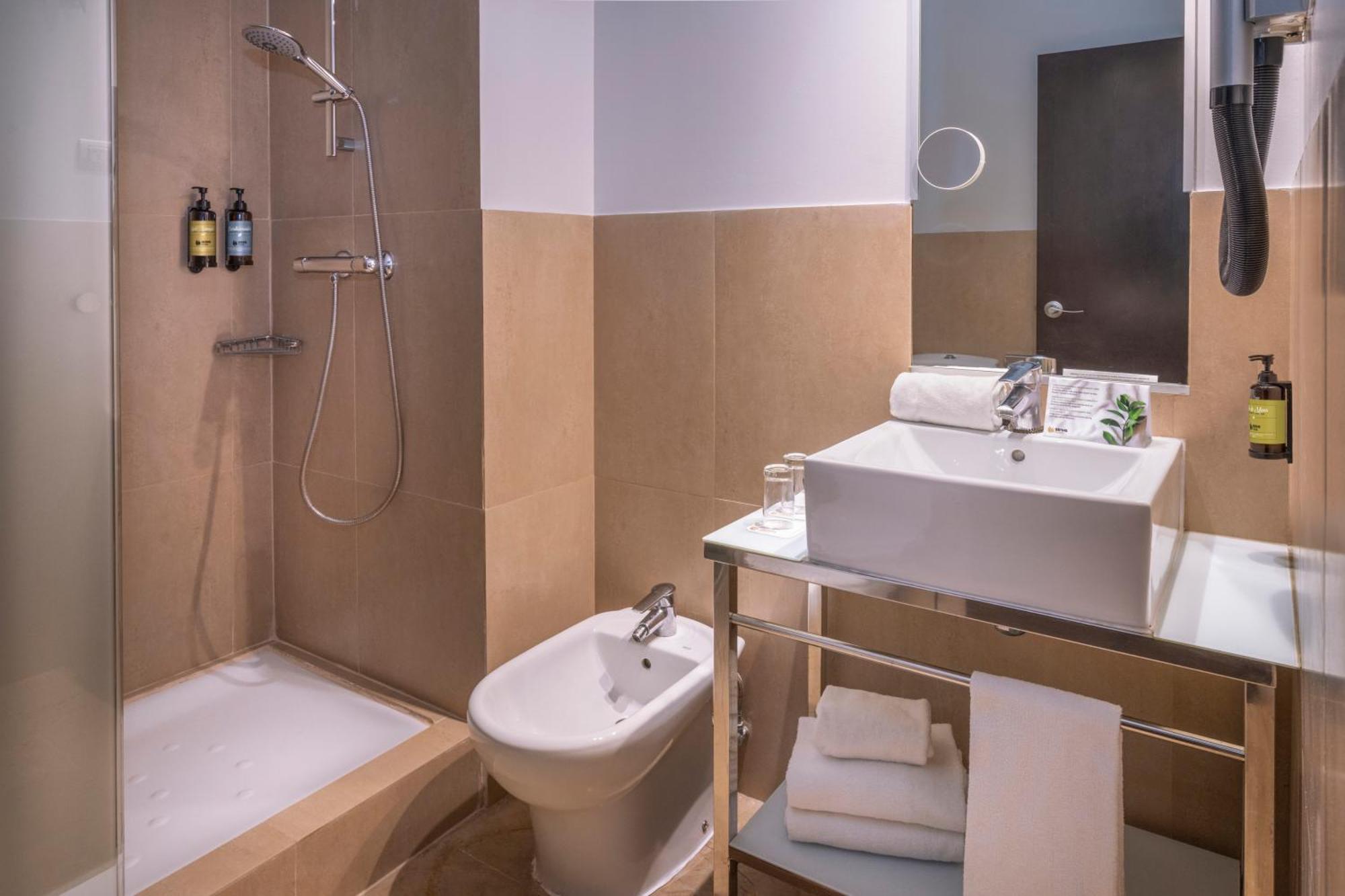 Hotel Serhs Del Port Barcelona Ruang foto