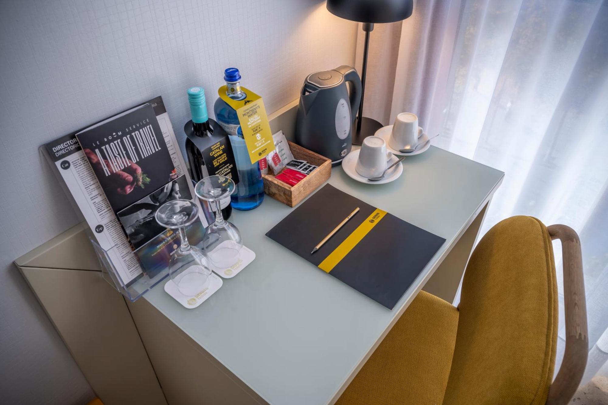 Hotel Serhs Del Port Barcelona Bagian luar foto