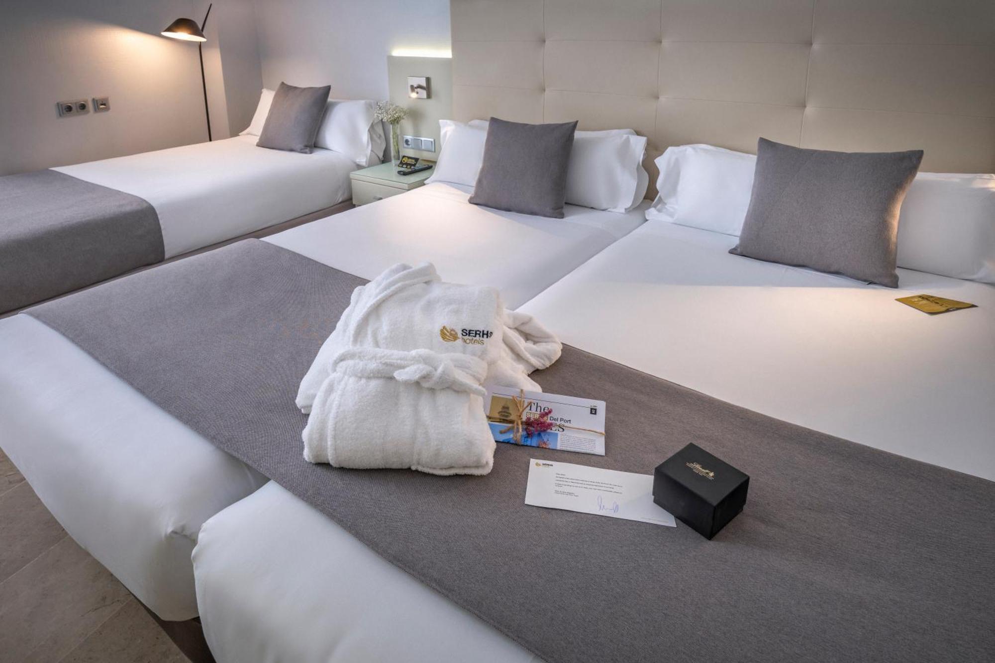 Hotel Serhs Del Port Barcelona Bagian luar foto